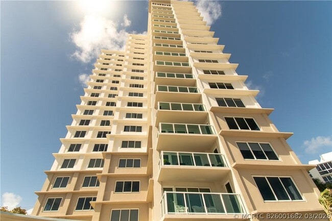 Building Photo - 1151 N Fort Lauderdale Beach Blvd Unit 6c
