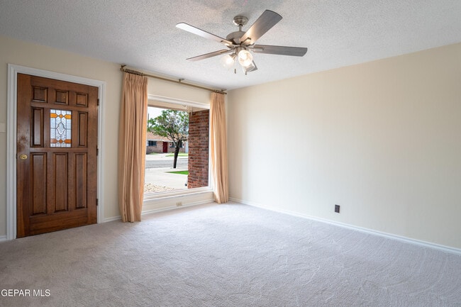 Photo - 10125 Chezelle Dr