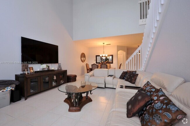 Building Photo - 7901 S Aragon Blvd Rental
