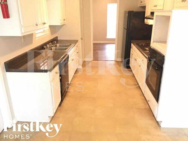 Photo - 5607 Sweet Gum Dr
