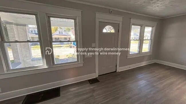 Photo - 405 S 39th St