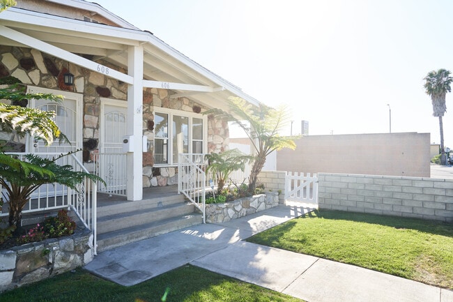 Photo - 606 E Realty St Unidad 606