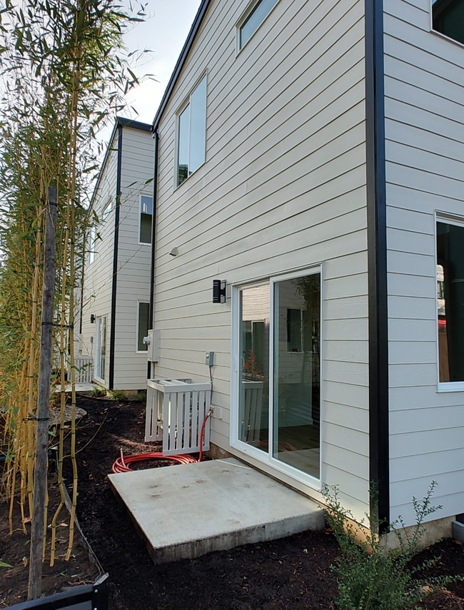 Photo - 4266 NE Going St