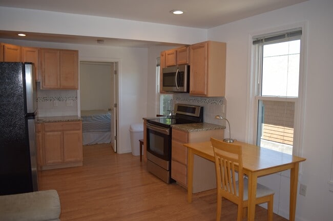 Photo - 109 Cook Street Unit Apt 4