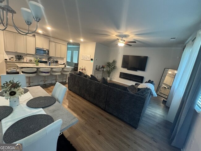 Photo - 644 River Gdns Dr