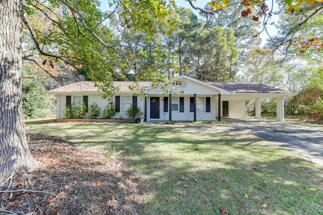 Photo - 1755 Strawvalley Road