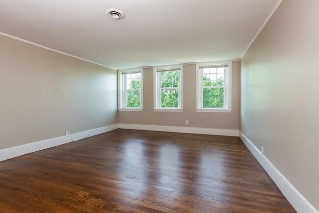 394 Riverway Unit 12