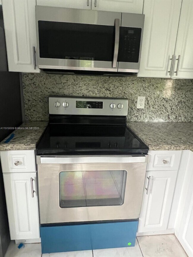 Photo - 3753 SW 26th Terrace