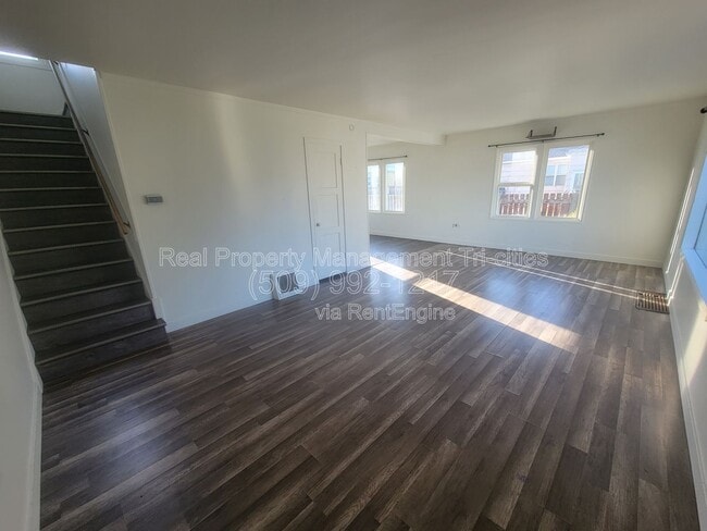 Photo - 87 Symons St