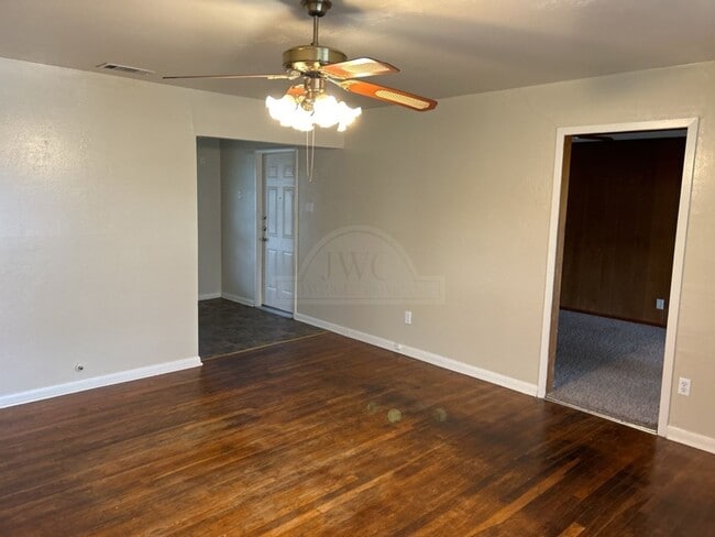 Photo - 408 Allen St