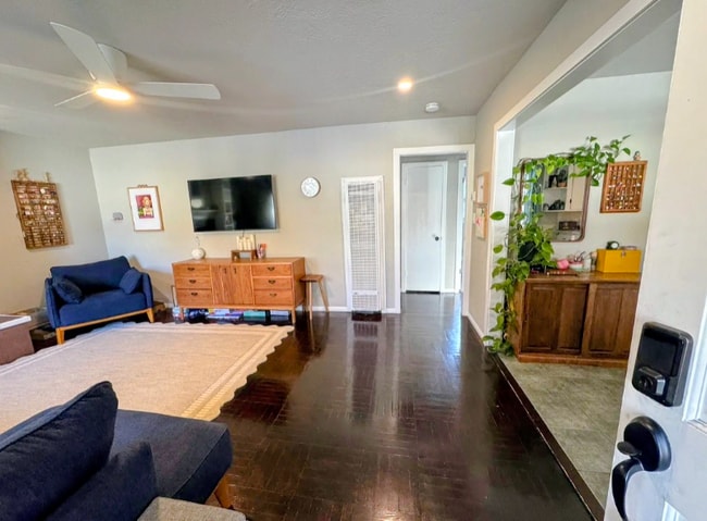 Photo - 2732 Village Side Dr