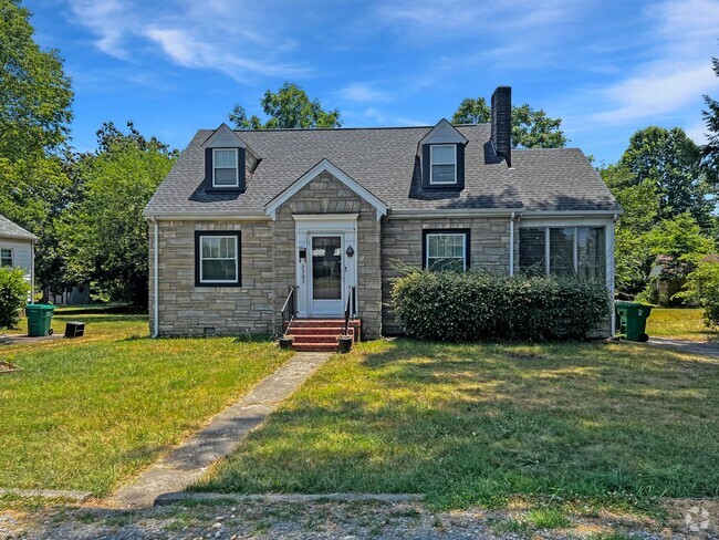 Building Photo - Beautifully Updated Montrose Gem: 3 Bed, 2... Rental