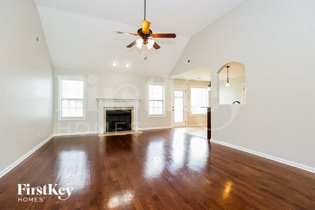 Photo - 698 Ellie Nat Dr