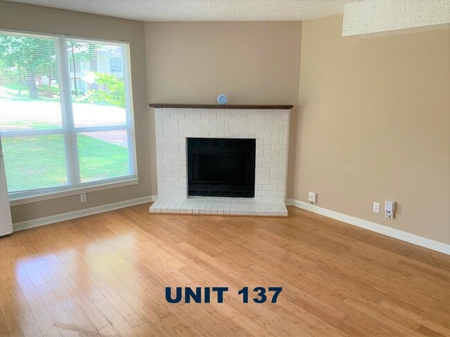 Photo - 137 Colemont Dr