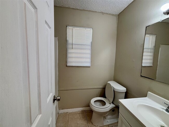 Photo - 5610 Drakestone Blvd