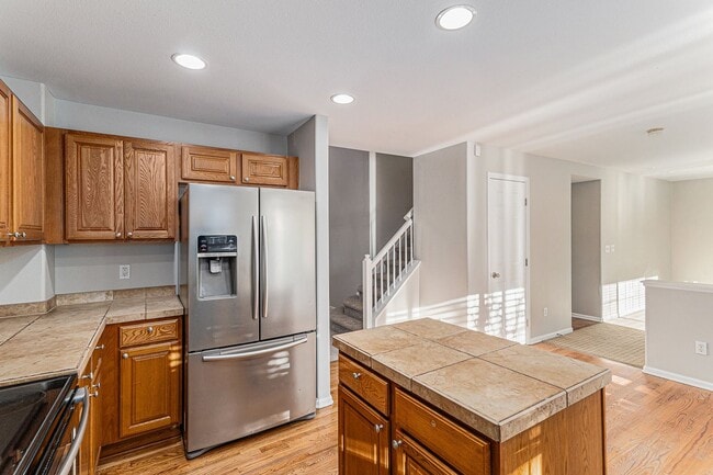 Building Photo - Single family 4 bed 3 bath for rent