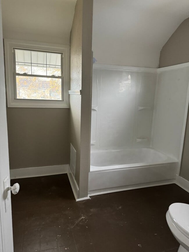 Photo - 4629 Bader Ave