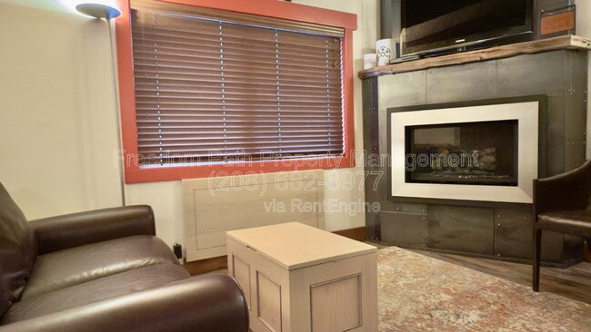 Photo - 226 Mogul Hill Rd Unit 7
