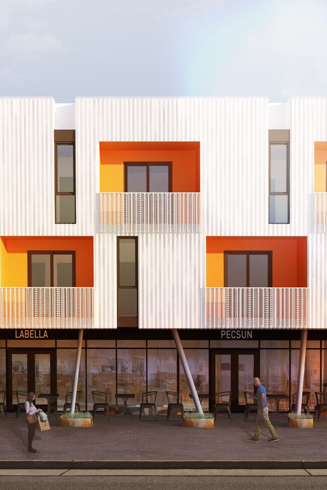 Photo - THE CHARLIE SM YALE