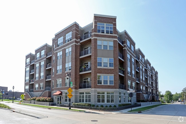 Photo - Worthington Apartments