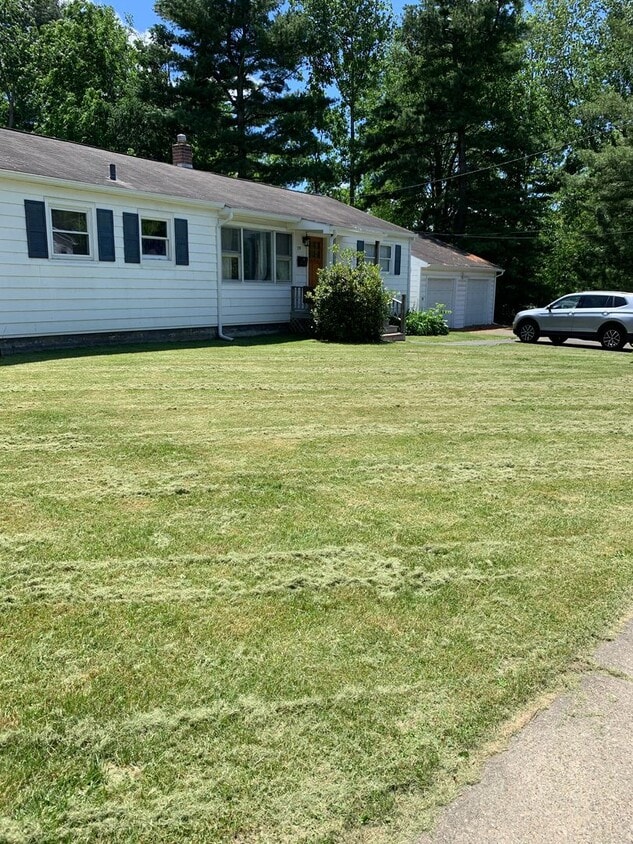 Wonderful 4 bedroom + South Burlington home - Wonderful 3 bedroom + South Burlington home