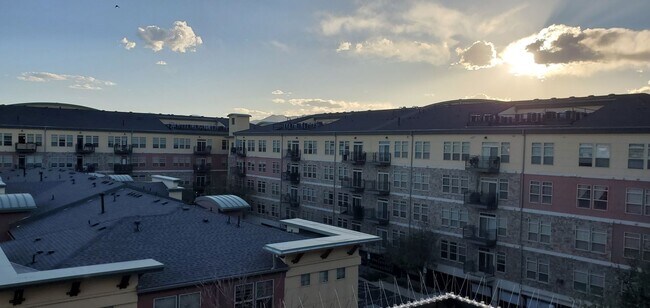 Beautiful One Bedroom Condo in Via Varra - Beautiful One Bedroom Condo in Via Varra