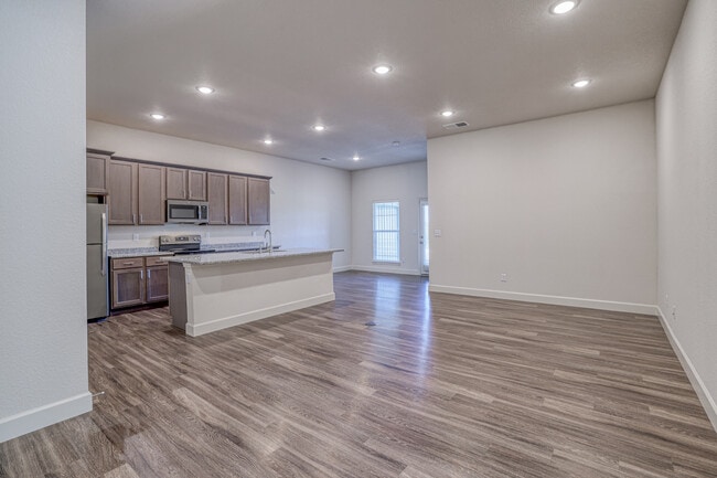 Photo - 855 S Hemlock St Unit 807
