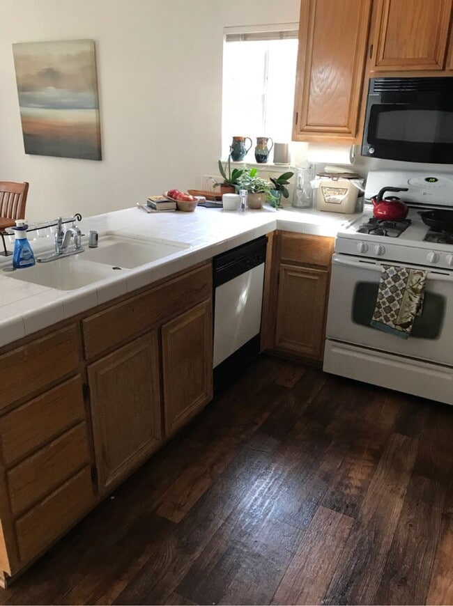 Photo - Great 3 bedroom 2.5 bath home