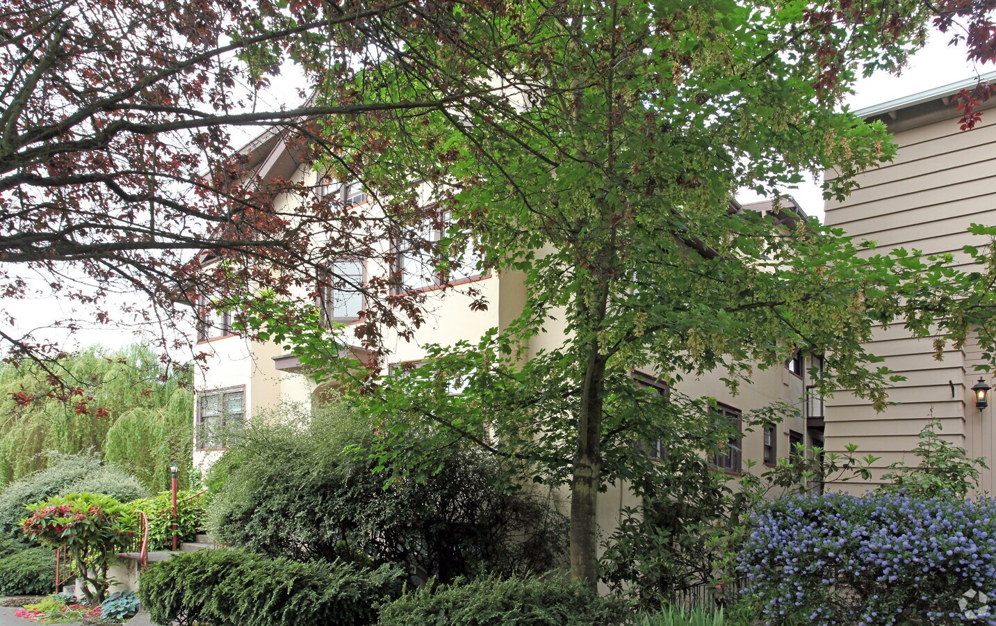 Photo - Beverly Apartments