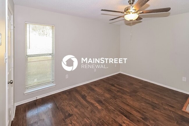 3 Bedroom Pet-Friendly Home in Olive Branch, MS with Main Street Renewal