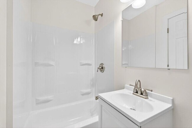 Photo - 7374 E Main St