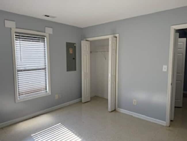 Photo - 245 Lakewood Dr