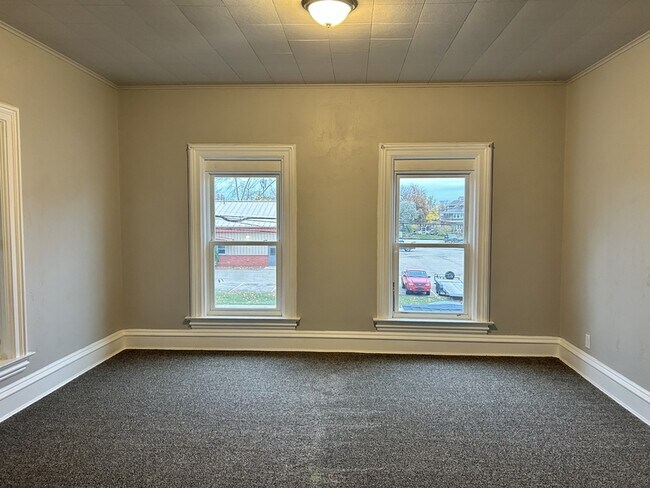 Photo - 120 E Franklin Ave