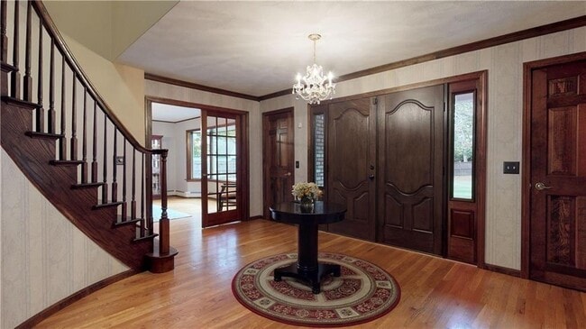 Photo - 48 St George Ct