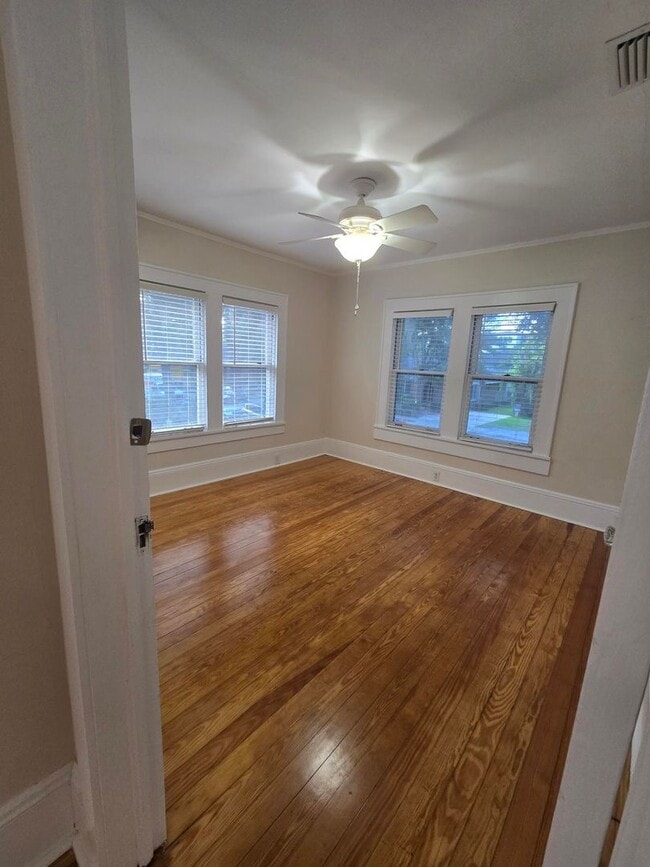 Photo - C1122 Woodbury Row Unidad 2