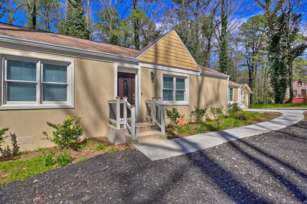 1775 Campbellton Rd SW House House Rental in Atlanta, GA