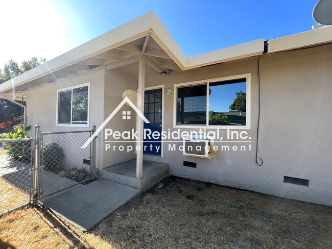 Photo - Updated 2bd/1ba Carmichael Duplex with Garage