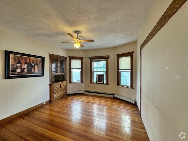 Building Photo - 29 Frederick Ave Unit 1 Rental