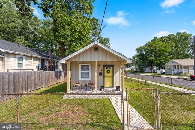Photo - 325 W Evergreen Ave