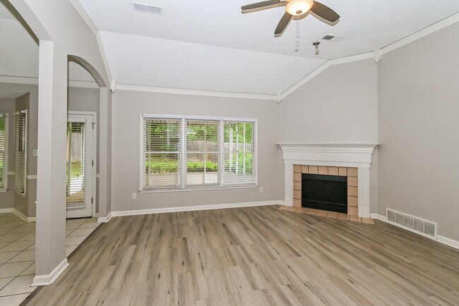 Photo - 2018 Abbott Cove