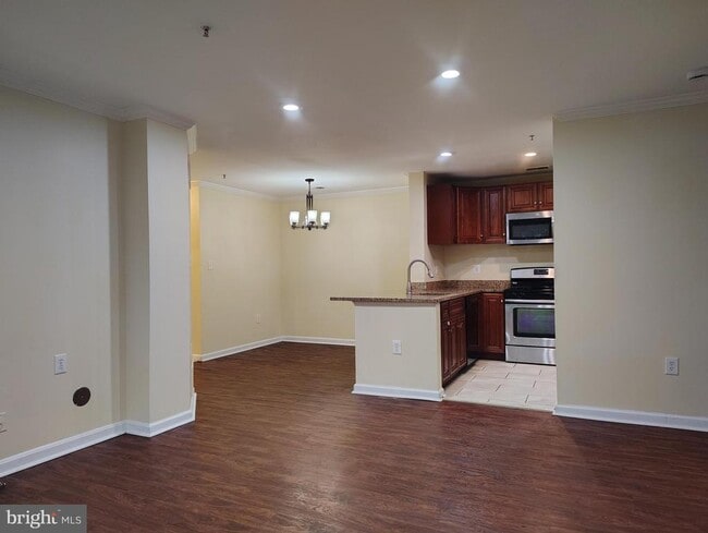 Photo - 17701 Kilmarnock Terrace Unit 1-N