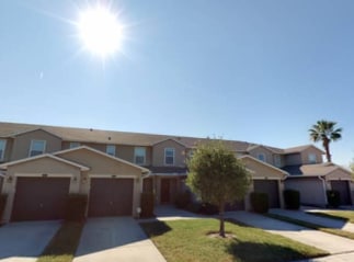 Building Photo - Great 2 Bedroom 1.5 Bath Townhome in Tuscany Village East of SR 16