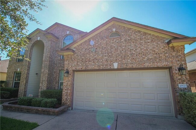 Building Photo - 10920 Quarry Oaks Trail Rental