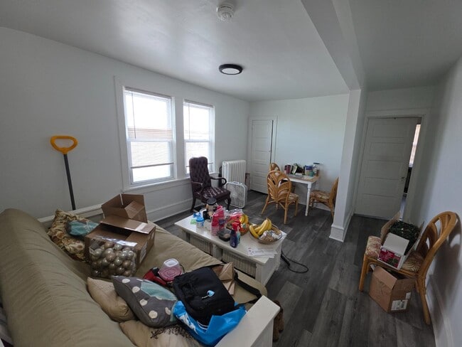 Photo - 128 N Sacramento Ave