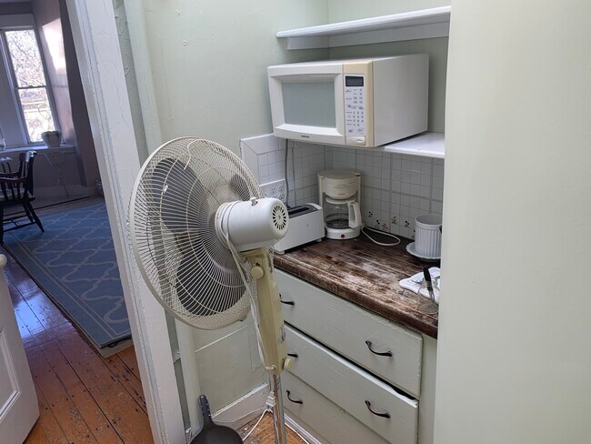 6 Rutland Sq Unit PH