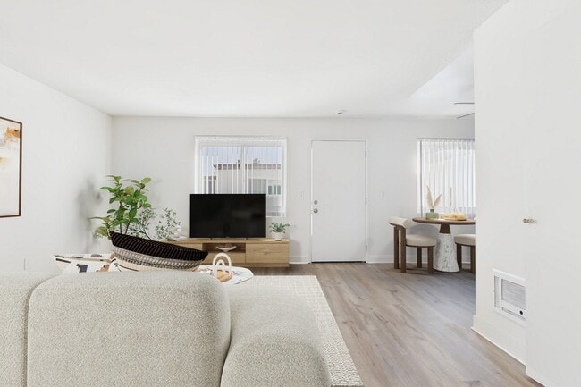 Photo - Gilmore  Apartments Van Nuys