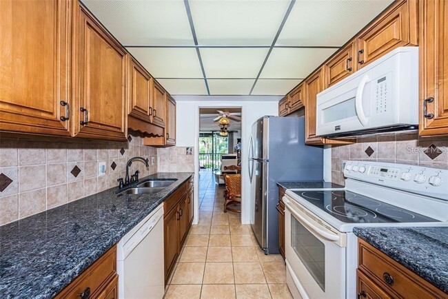 Photo - 1324 Pasadena Ave S Unit 205