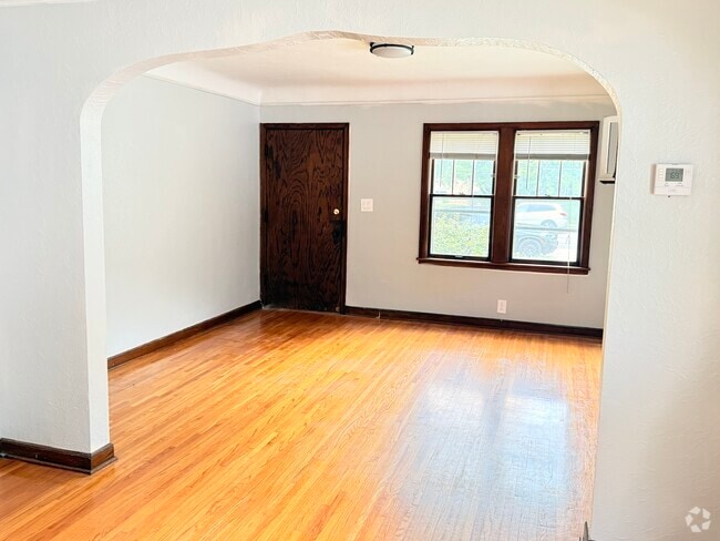 Building Photo - 4325 Minnehaha Ave Unit 4325 Rental