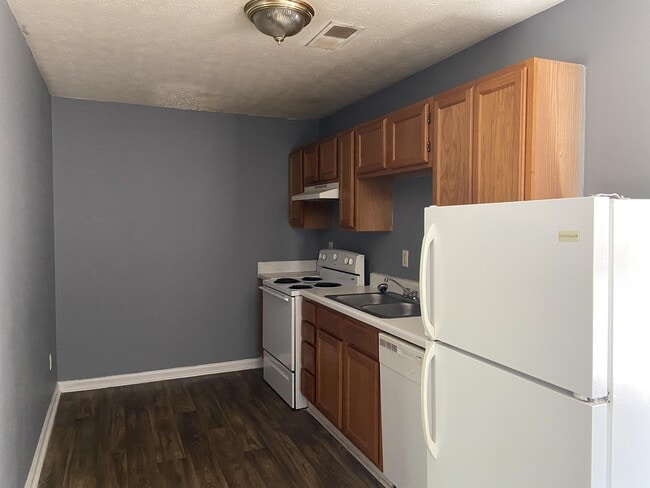 Photo - 15 E Wilson St
