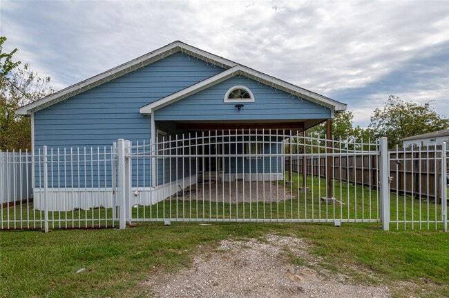 Building Photo - 7610 Harlem St